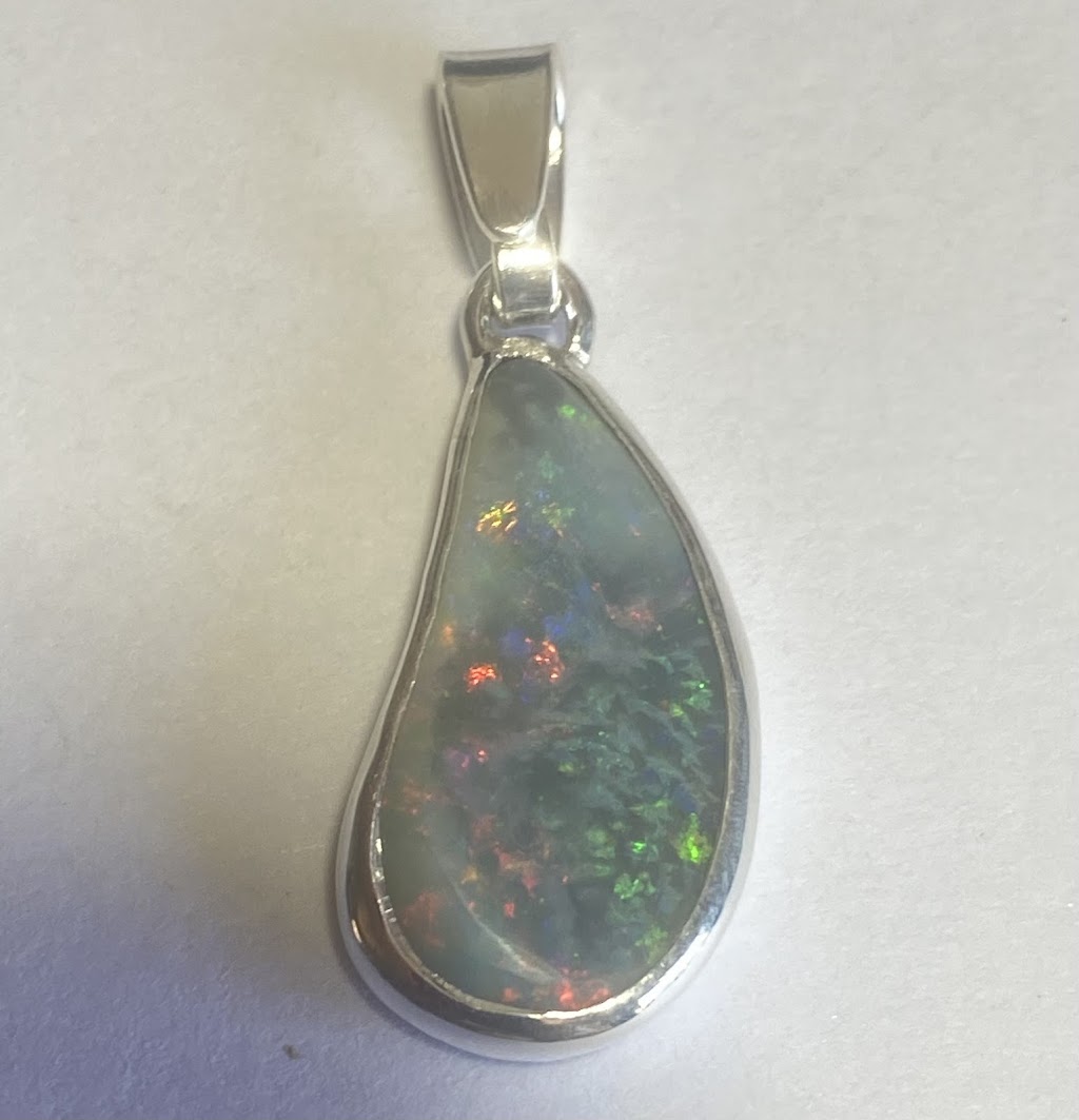 Linda George Jewellery | 52 Eulo St, Eulo QLD 4491, Australia | Phone: 0437 063 660