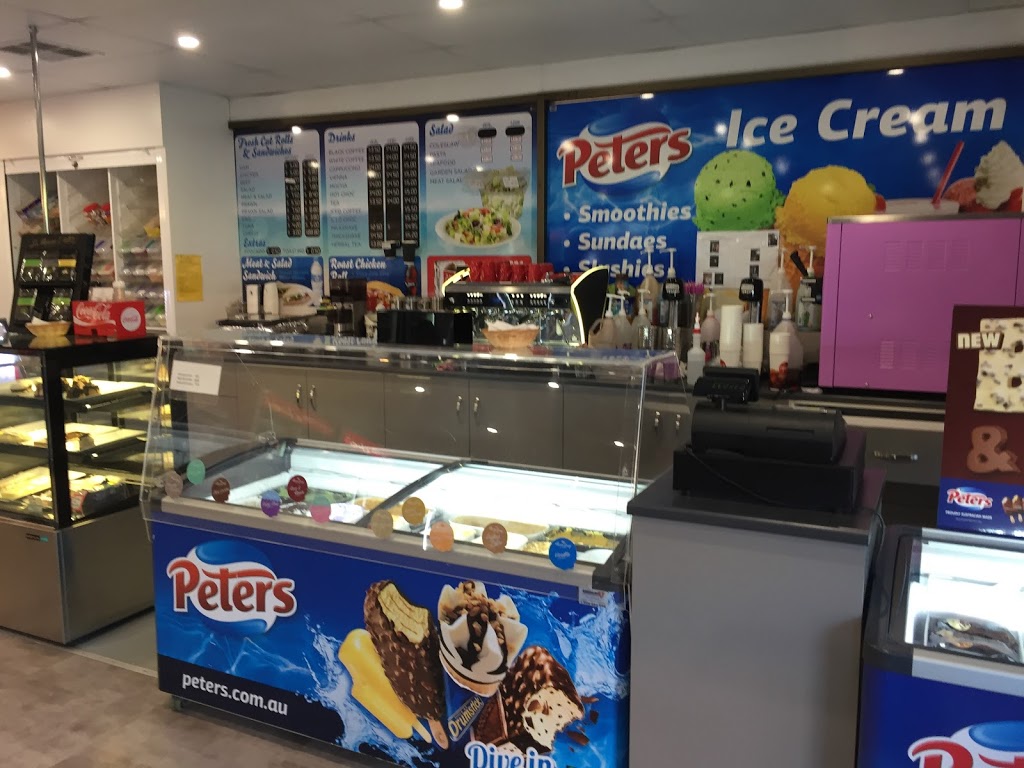 PJS Fast Foods | restaurant | 4 Zouch St, Young NSW 2594, Australia | 0263821654 OR +61 2 6382 1654