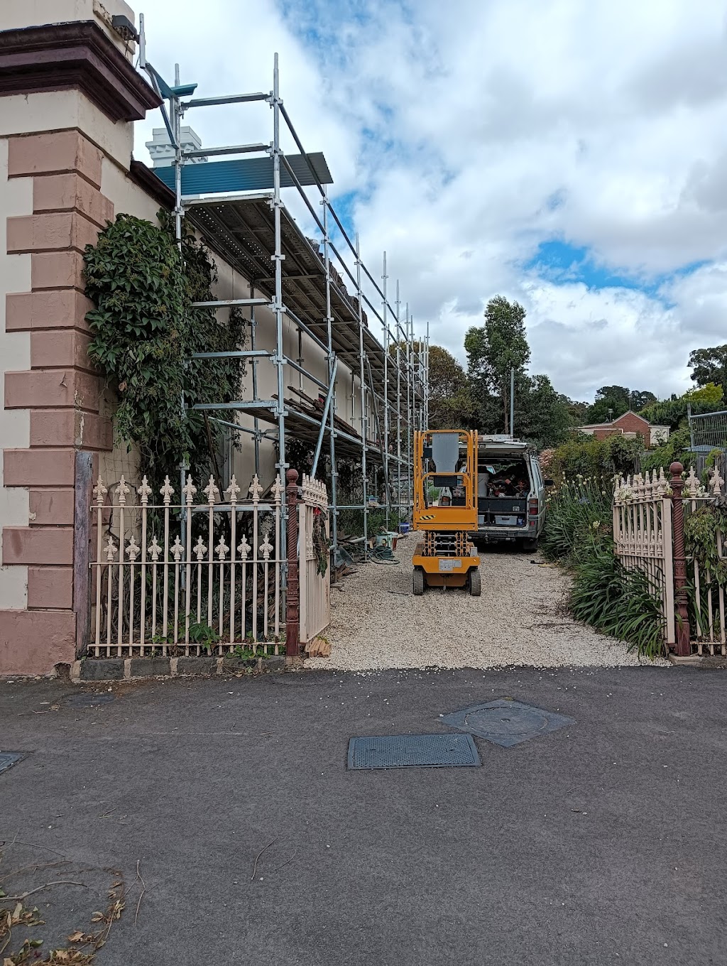 Heritage Building Repairs | 49 Simpsons Rd, Eaglehawk VIC 3556, Australia | Phone: 0400 941 022