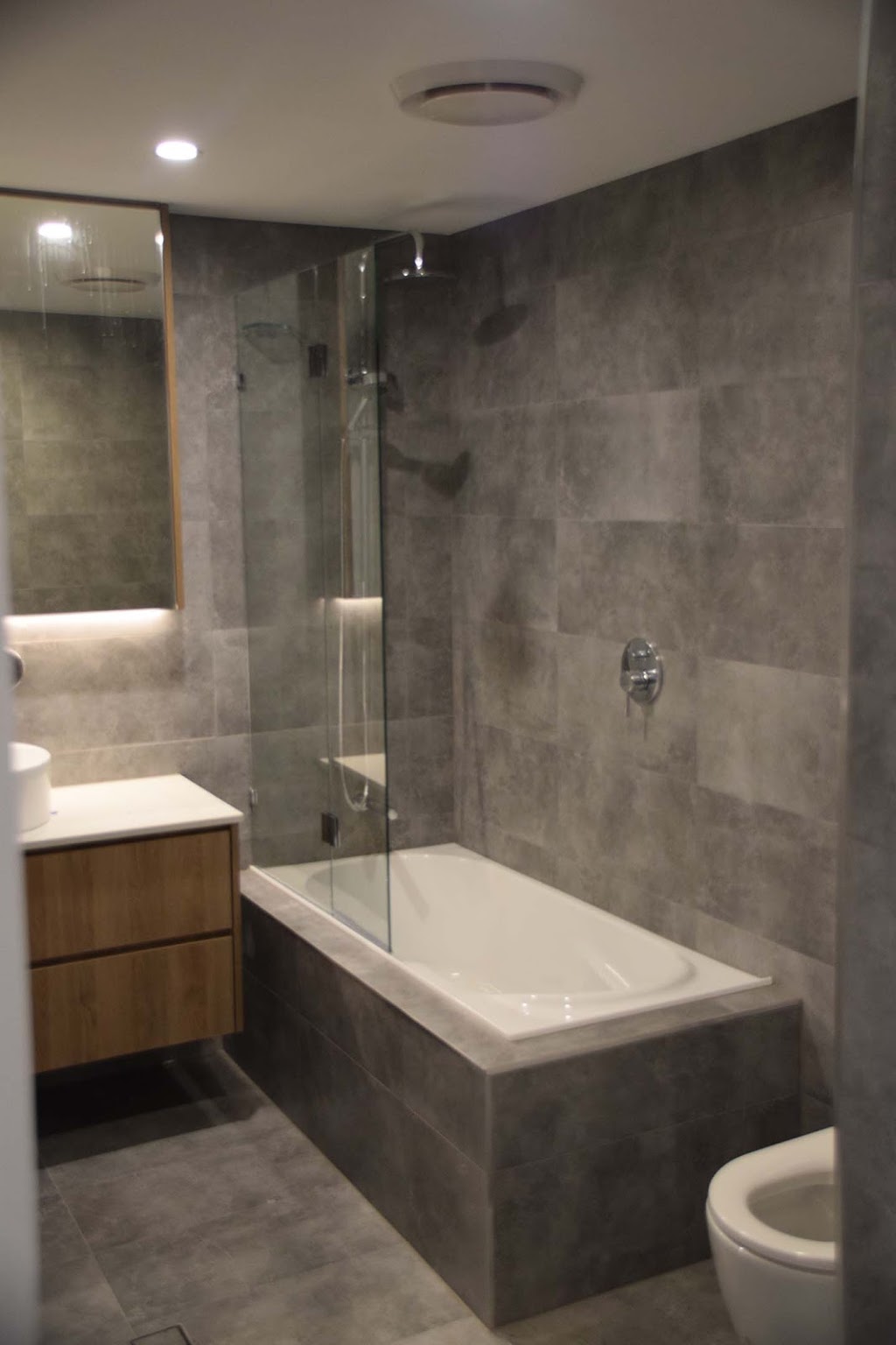 MI Bathroom Renovations | home goods store | Mi Bathroom, Edens Landing QLD 4207, Australia | 0422271944 OR +61 422 271 944