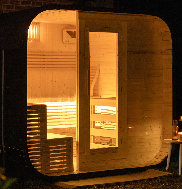 Panorama Spa Retreat in Blue Mountains | 14 Panorama Cres, Wentworth Falls NSW 2782, Australia | Phone: 0412 541 620