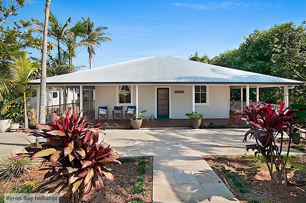 Cavvanbah Seaside Cottage | lodging | 24 Cavvanbah St, Byron Bay NSW 2481, Australia | 0266856985 OR +61 2 6685 6985