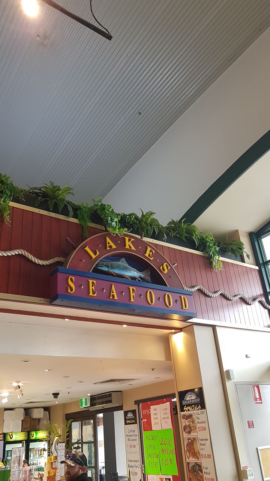 Lakes Seafood | meal takeaway | Shop 29 Forest Lake Shopping Centre, 235 Forest Lake Blvd, Forest Lake QLD 4078, Australia | 0732788844 OR +61 7 3278 8844