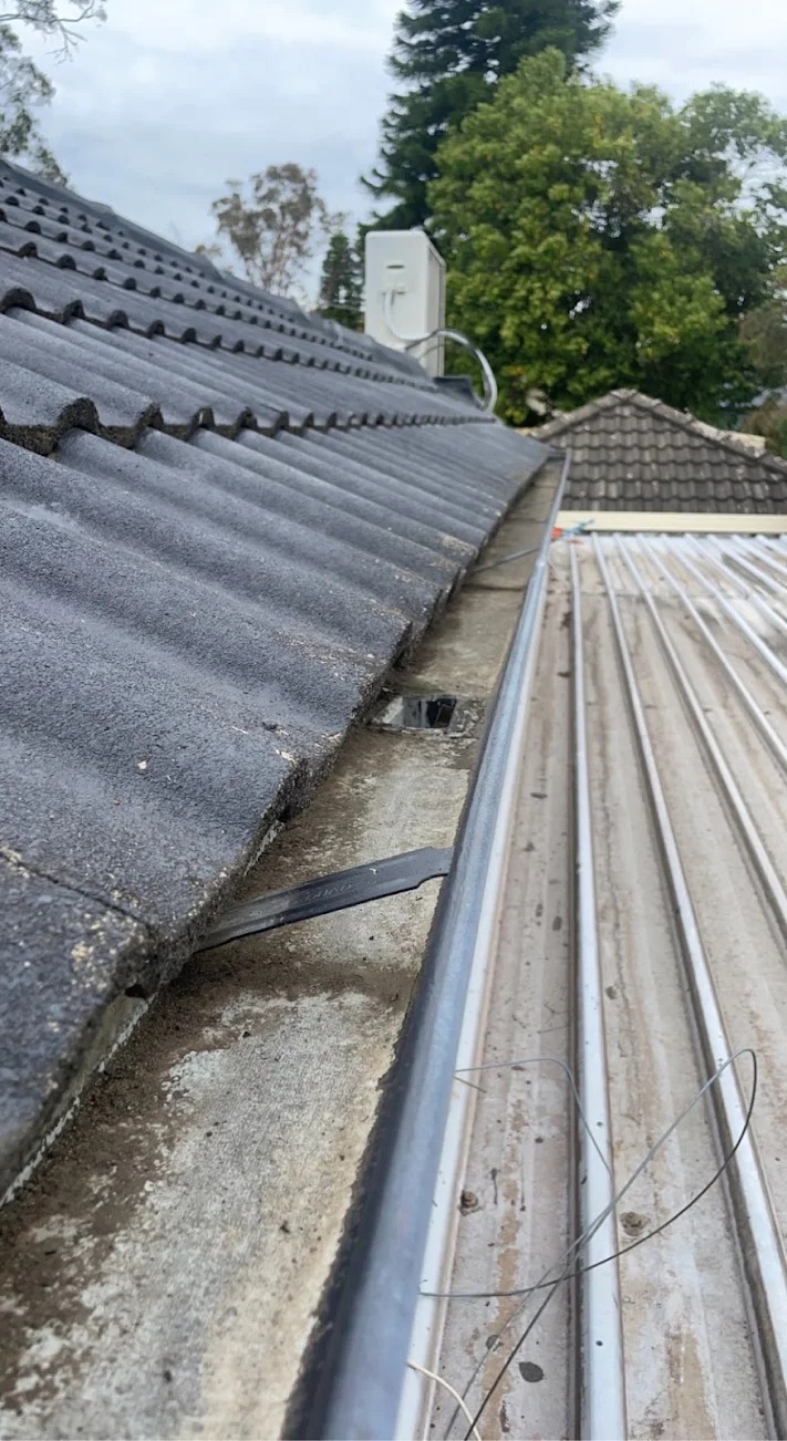 Bens Western Sydney Gutter Cleaning | 54 Milky Way, Campbelltown NSW 2560, Australia | Phone: 0434 431 370