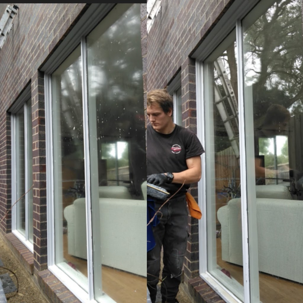 Flawless Window Cleaning | 17 Purton Rd, Pakenham VIC 3810, Australia | Phone: 0491 099 007