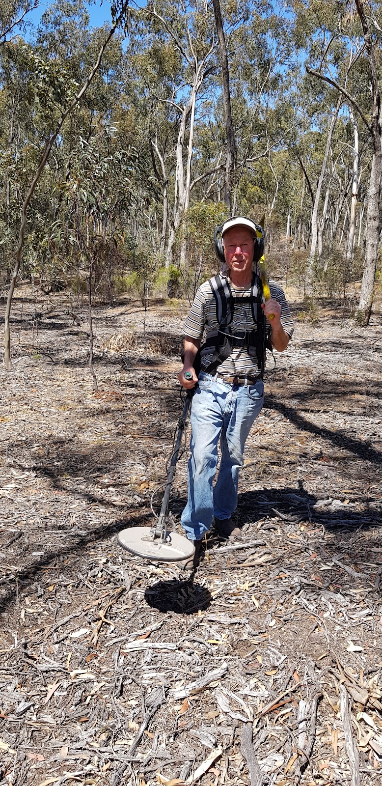 Flat Diggings Reserve Fossicking General Permission Area | Laglan Rd, Clermont QLD 4721, Australia | Phone: 1300 472 227