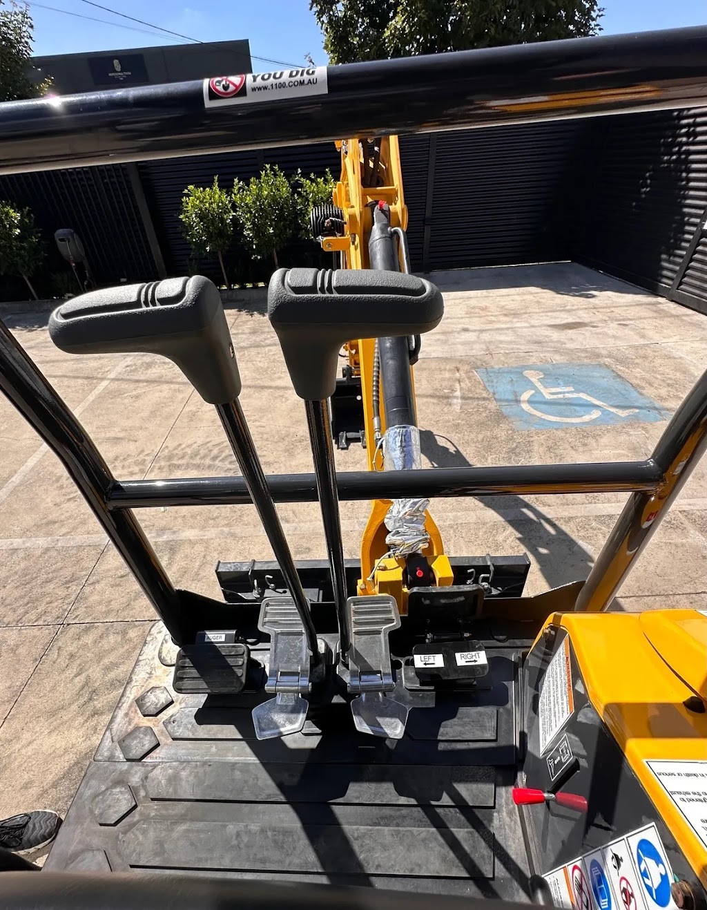 DigHead Hire Group | 1 Sartori Rd, Franklinford VIC 3461, Australia | Phone: 0494 123 364