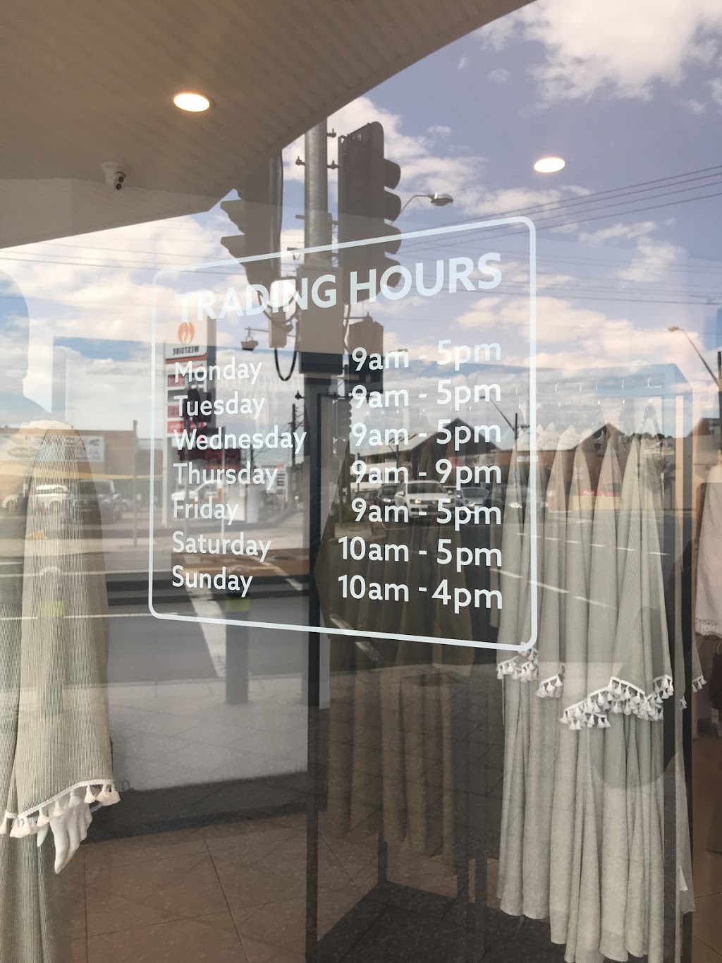 Hijab House | clothing store | 1/173 Waterloo Rd, Greenacre NSW 2190, Australia | 0297596837 OR +61 2 9759 6837