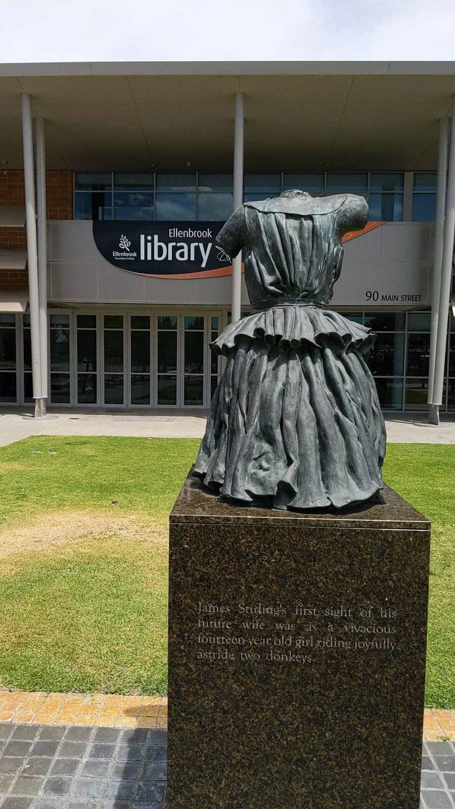 Ellenbrook Community Library | library | 90 Main St, Ellenbrook WA 6069, Australia | 0892078787 OR +61 8 9207 8787