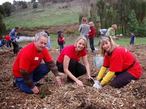 Friends of Lower Kororoit Creek | park | 11 McArthurs Rd, Altona North VIC 3025, Australia | 0393322599 OR +61 3 9332 2599