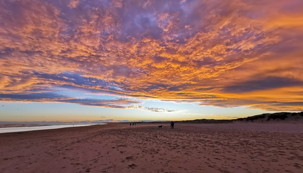 Birubi Beach | natural feature | Birubi Beach, 73 James Paterson St, Anna Bay NSW 2316, Australia | 0249819253 OR +61 2 4981 9253
