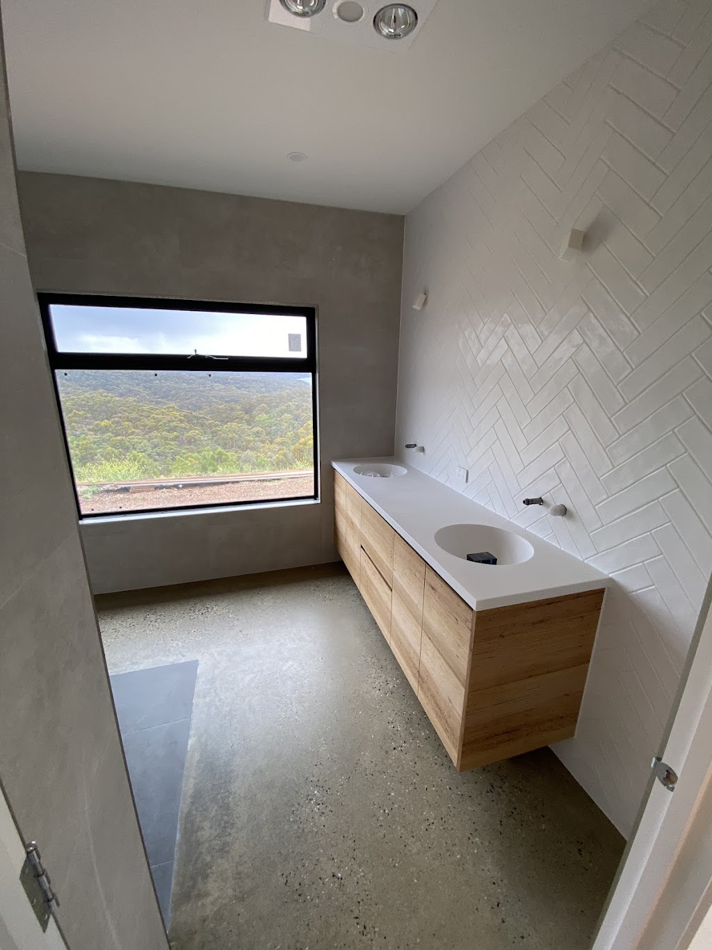 Creative Bathroom Solutions | 293 Main St, Bacchus Marsh VIC 3340, Australia | Phone: 0403 015 091