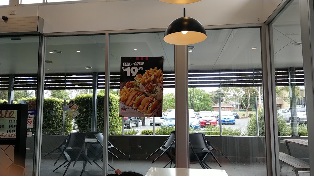 KFC Wallan | meal takeaway | 99 High St, Wallan VIC 3756, Australia | 0357832588 OR +61 3 5783 2588
