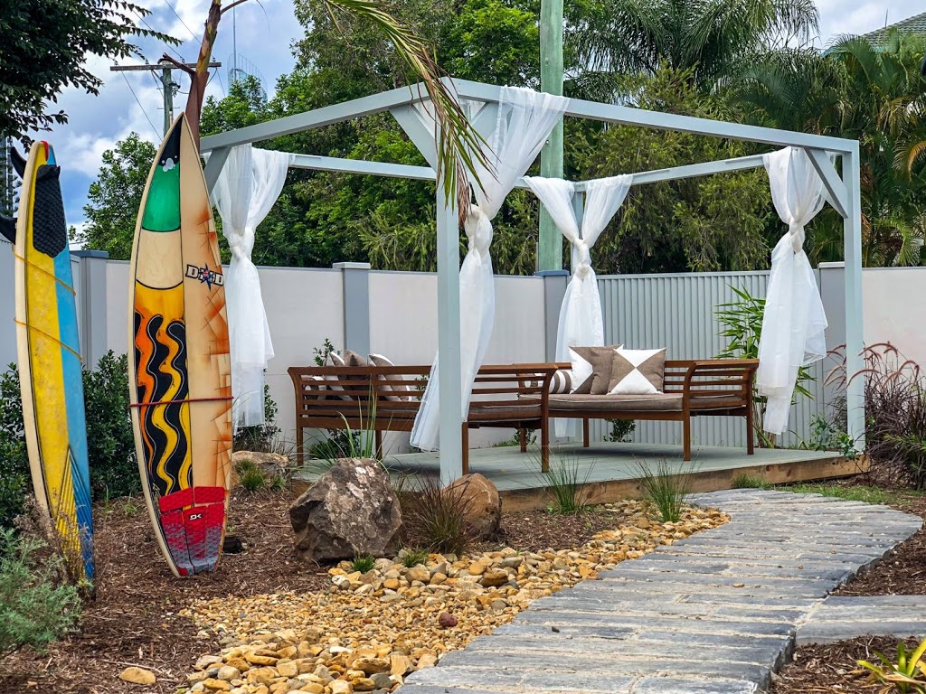 Lamour Holiday Beach House | 1 Adori St, Surfers Paradise QLD 4217, Australia | Phone: 0447 559 668