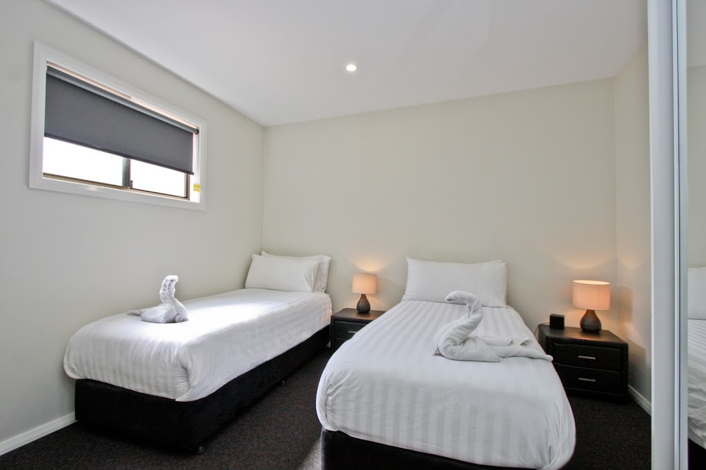 Jesmond Executive Villas | lodging | 189 Newcastle Rd, Jesmond NSW 2299, Australia | 0249555888 OR +61 2 4955 5888
