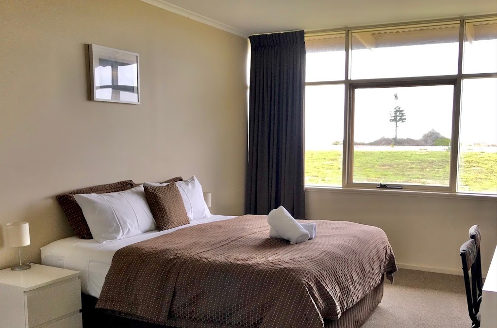Highway One Motel Ceduna | 35 Eyre Hwy, Ceduna SA 5690, Australia | Phone: (08) 8625 2208