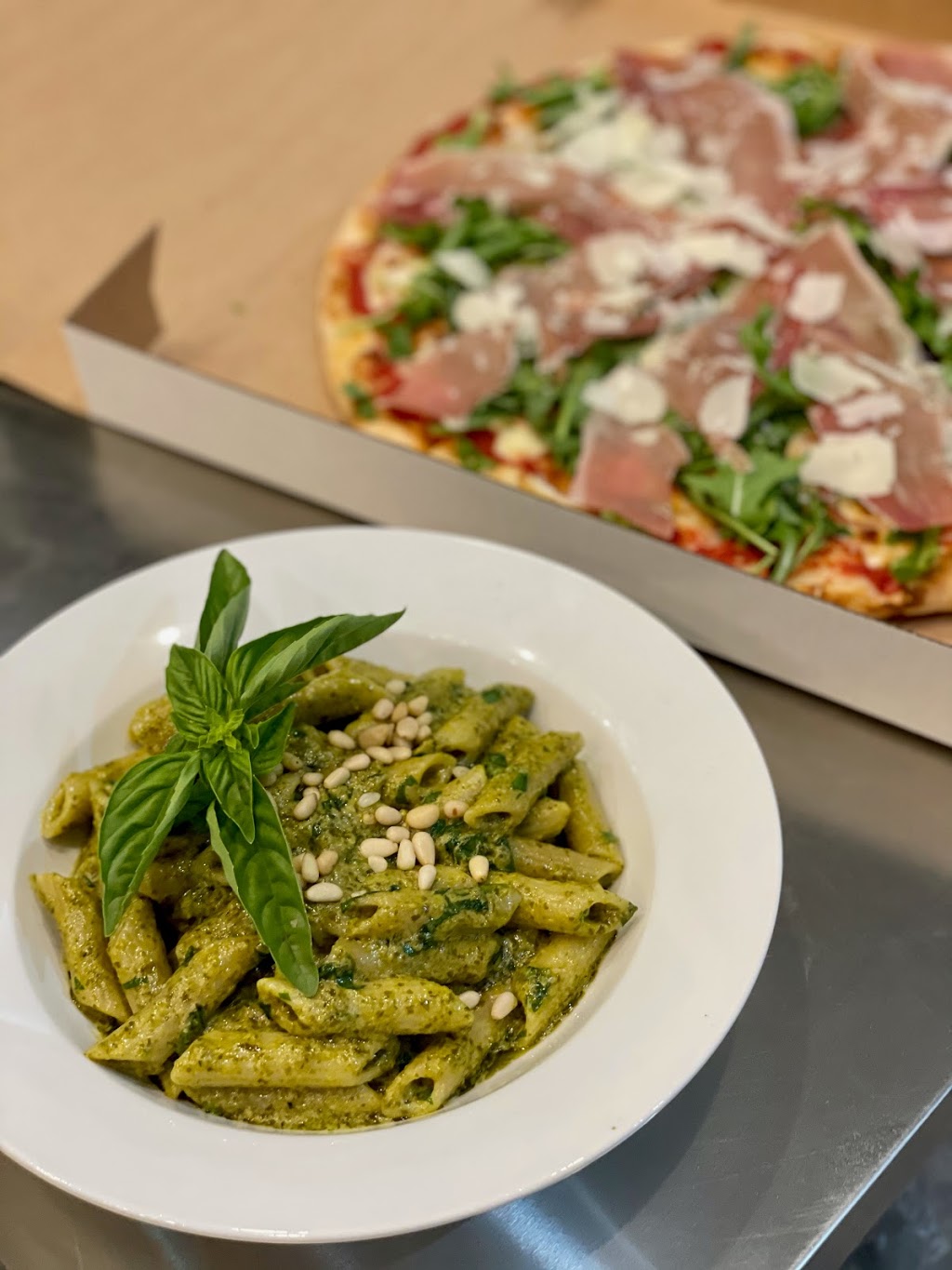 The Italian job cucina | meal takeaway | Shop 2/526 Port Hacking Rd, Caringbah NSW 2229, Australia | 0295245479 OR +61 2 9524 5479