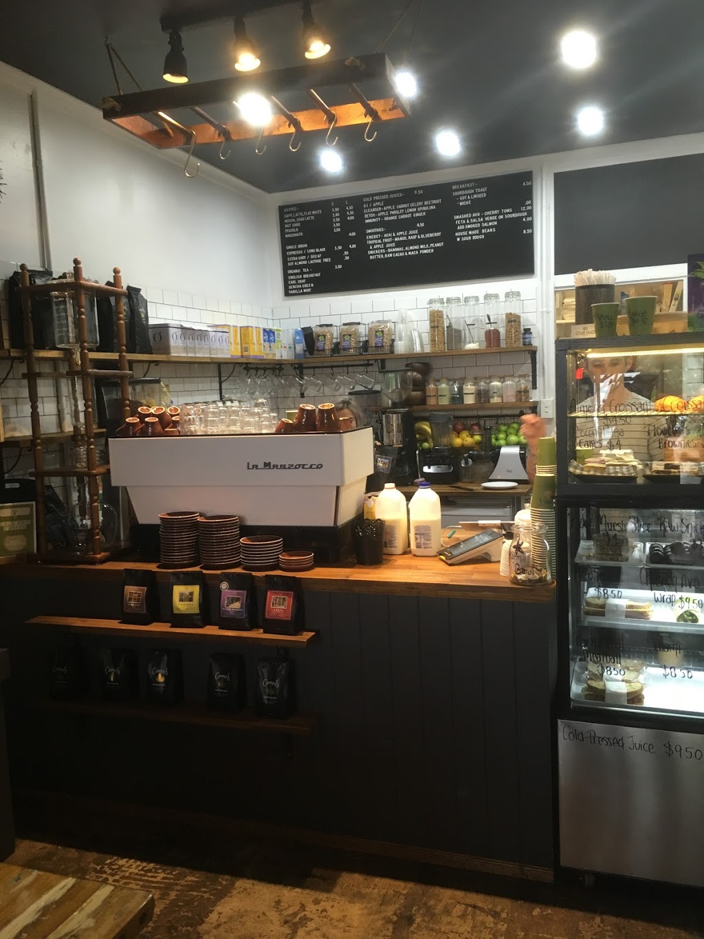 Steam Heads Coffee | cafe | 2 Tannery St, Unanderra NSW 2526, Australia