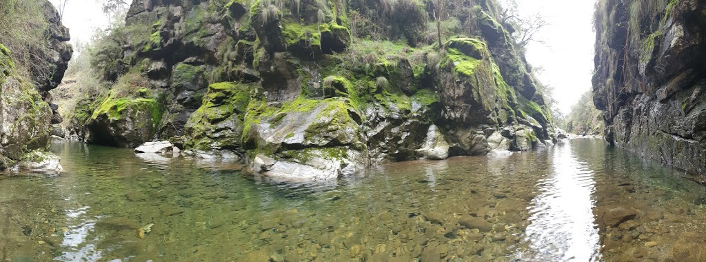 Mount Beauty Gorge Walk Carpark | park | 19 Bogong Ave, Mount Beauty VIC 3699, Australia