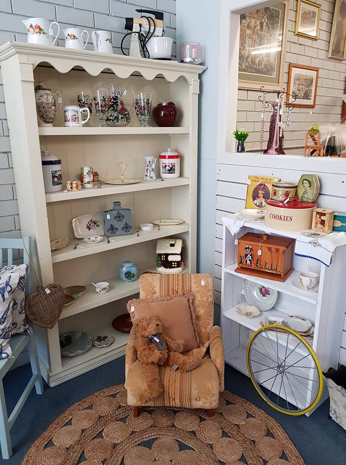 Vintage Ever After | home goods store | Shop 1/26 First Avenue, Service Road, Bongaree QLD 4507, Australia | 0409137841 OR +61 409 137 841
