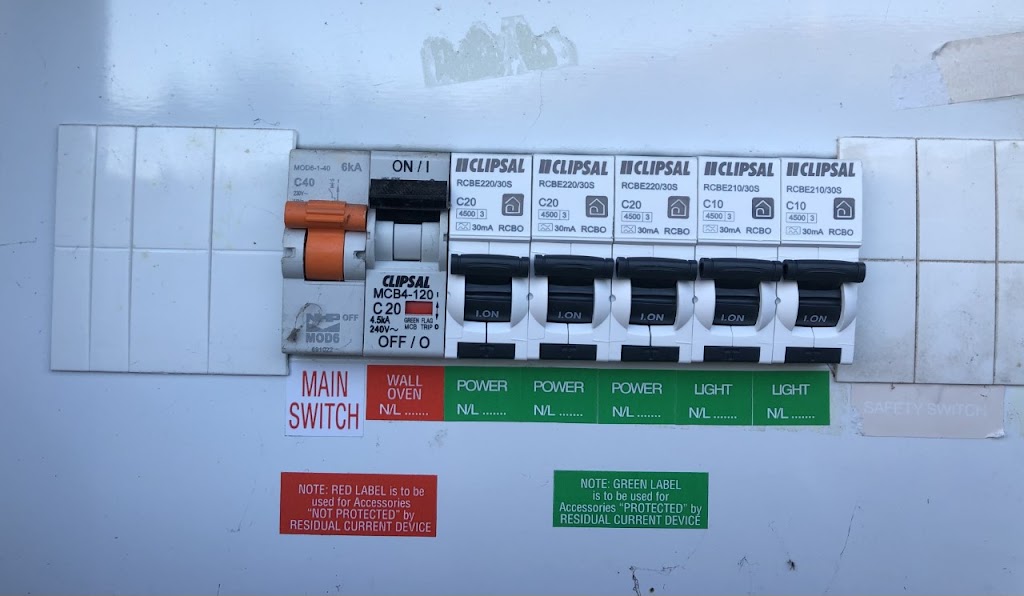 RB Electrical | electrician | 8 Sugargum Dr, Waurn Ponds VIC 3216, Australia | 0419925599 OR +61 419 925 599