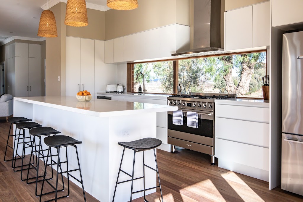 Highgrove Cottage | 379 Henry Lawson Dr, Eurunderee NSW 2850, Australia | Phone: 0417 240 294