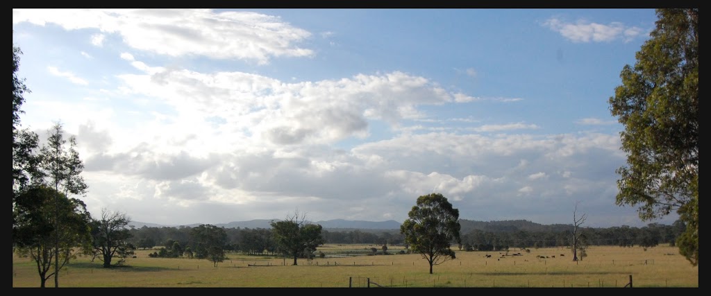 HUNTER HIDEAWAY FARM | 84 Q7 Private Access, Quorrobolong NSW 2325, Australia | Phone: (02) 4998 6426