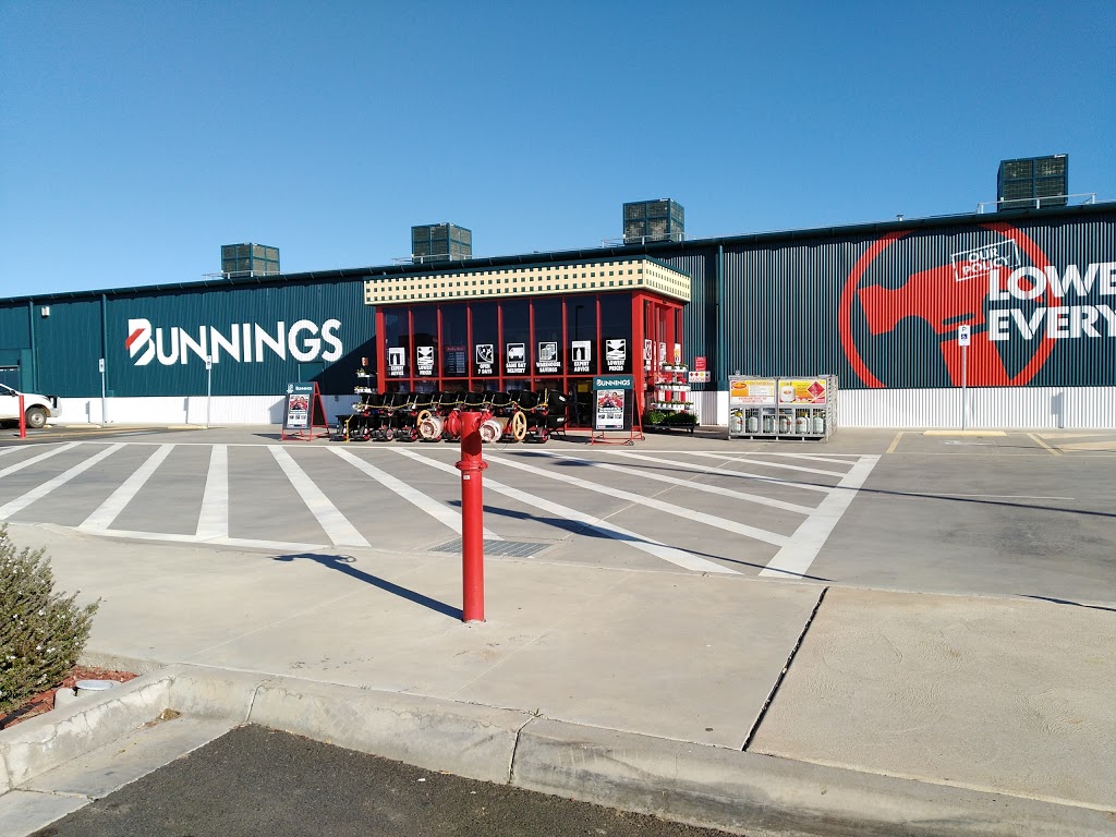 Bunnings Forbes | hardware store | Cnr Newell Hwy &, Lamb St, Forbes NSW 2871, Australia | 0268539800 OR +61 2 6853 9800