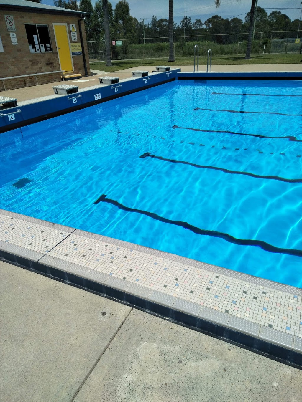 Branxton Swimming Pool | New England Hwy & Wyndham St, Branxton NSW 2335, Australia | Phone: (02) 4938 1450