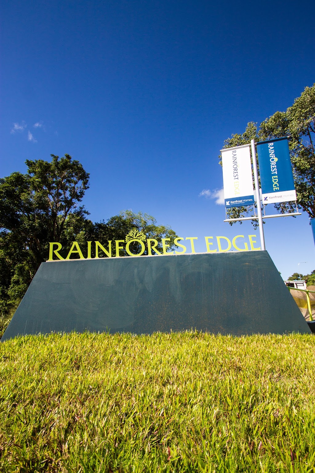 Rainforest Edge | general contractor | 79-85 Foster Rd, Mount Sheridan QLD 4868, Australia | 0740326100 OR +61 7 4032 6100