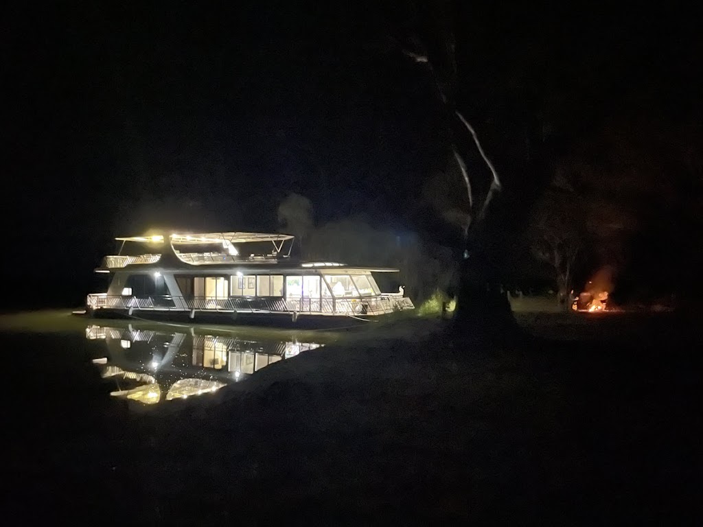 SA Houseboats | E Front Rd, Younghusband SA 5238, Australia | Phone: 0458 112 824