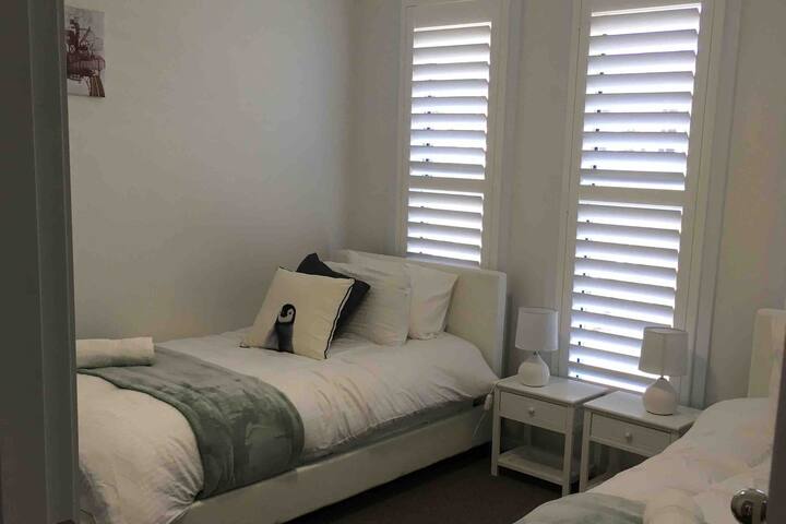 Bendolba Apartments | 23 Hillview Ave, Bendolba NSW 2420, Australia | Phone: 0411 752 976