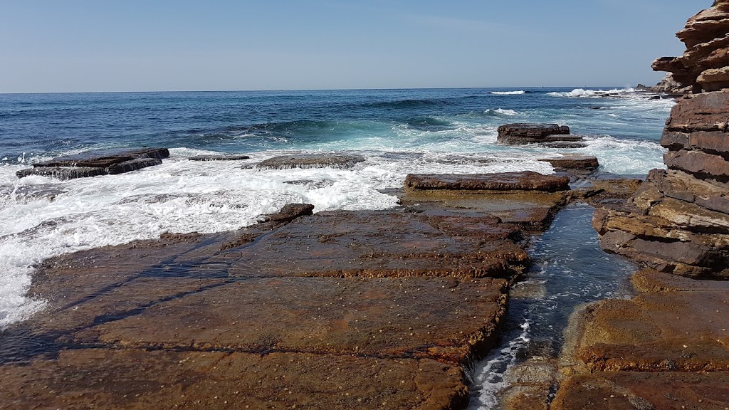 Avalon Beach Rock Pool |  | Surfside Ave, Avalon Beach NSW 2107, Australia | 0299701600 OR +61 2 9970 1600