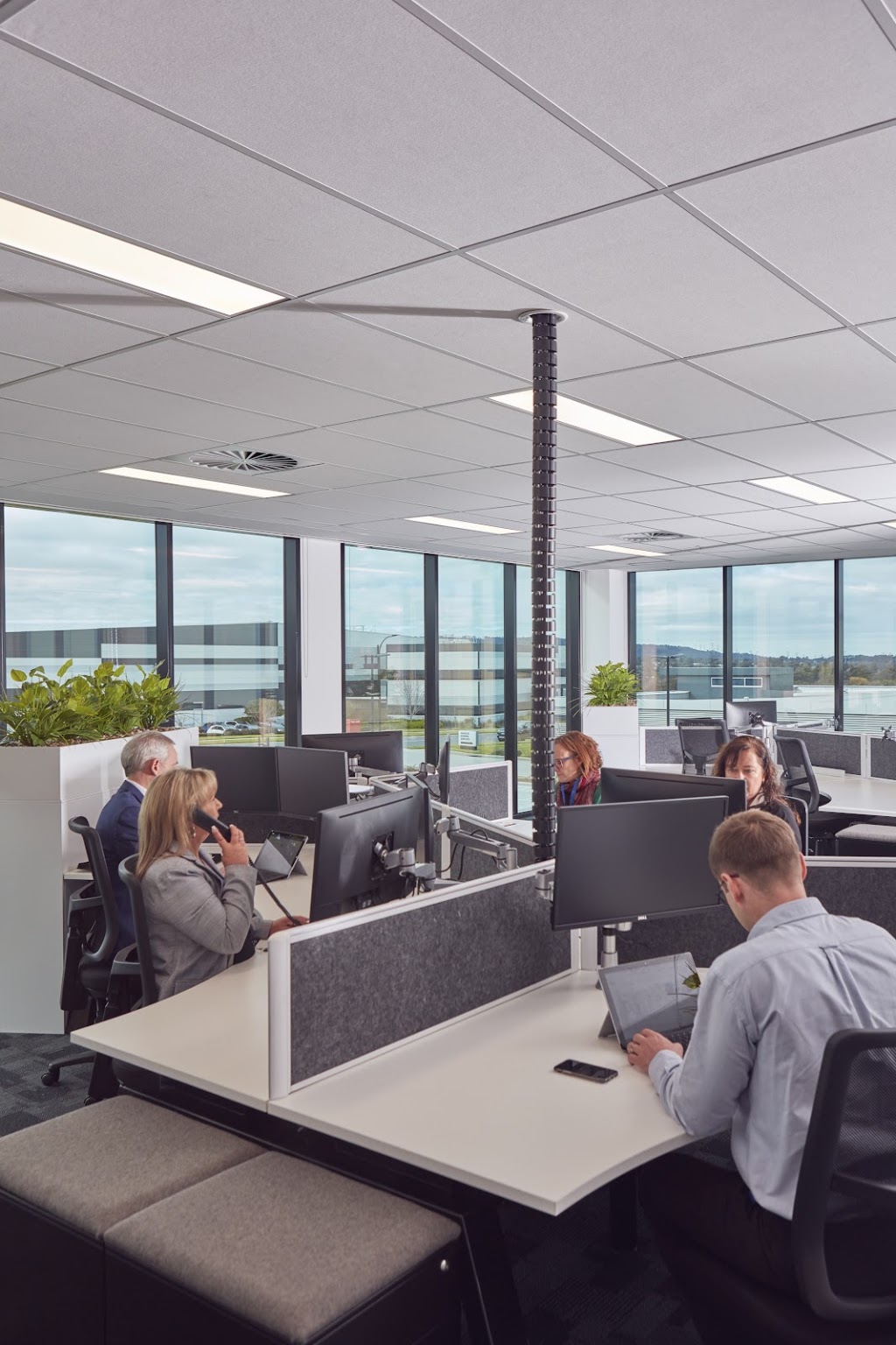iQSafety | 10 Lakeview Dr, Scoresby VIC 3179, Australia | Phone: 1800 468 464