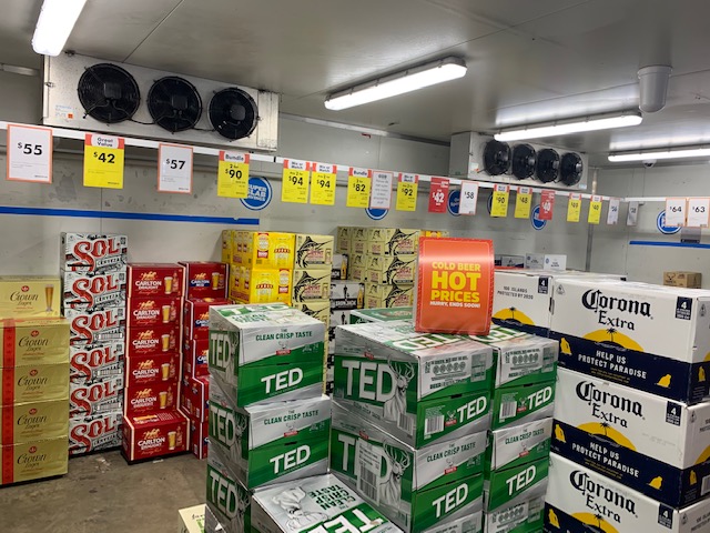 BWS Koonawarra | store | Lot 1 Parkside Dr, Koonawarra NSW 2530, Australia | 0242618994 OR +61 2 4261 8994