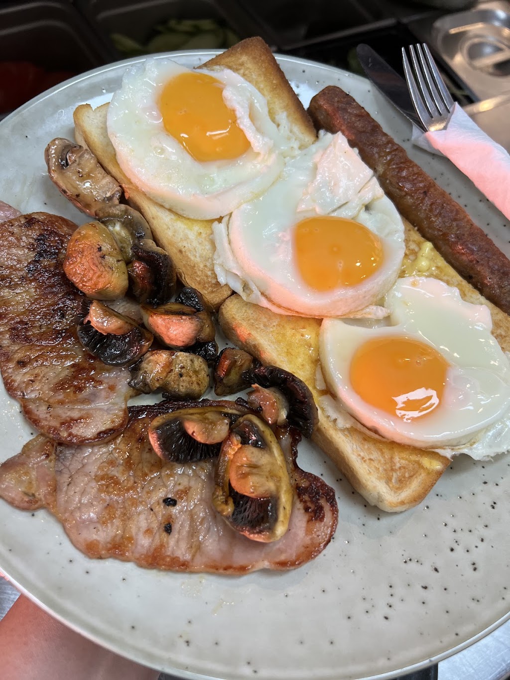 Pauls Bakery Cafe | 96 Baxter-Tooradin Rd, Baxter VIC 3911, Australia | Phone: (03) 5971 2900