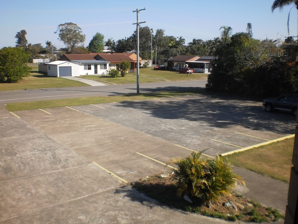 Deception Bay Squash & Fitness Centre - "The Family Club" | gym | 27 Raymond Terrace, Deception Bay QLD 4508, Australia | 0449688950 OR +61 449 688 950