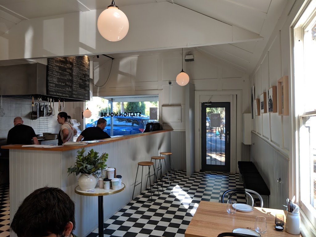 The Station House Gembrook | restaurant | 66 Main St, Gembrook VIC 3783, Australia | 0359681315 OR +61 3 5968 1315