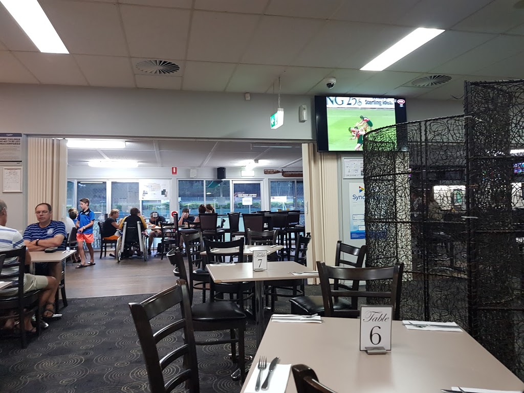 Lake Conjola Bowling Club | restaurant | 180 Lake Conjola Entrance Rd, Lake Conjola NSW 2539, Australia | 0244561272 OR +61 2 4456 1272