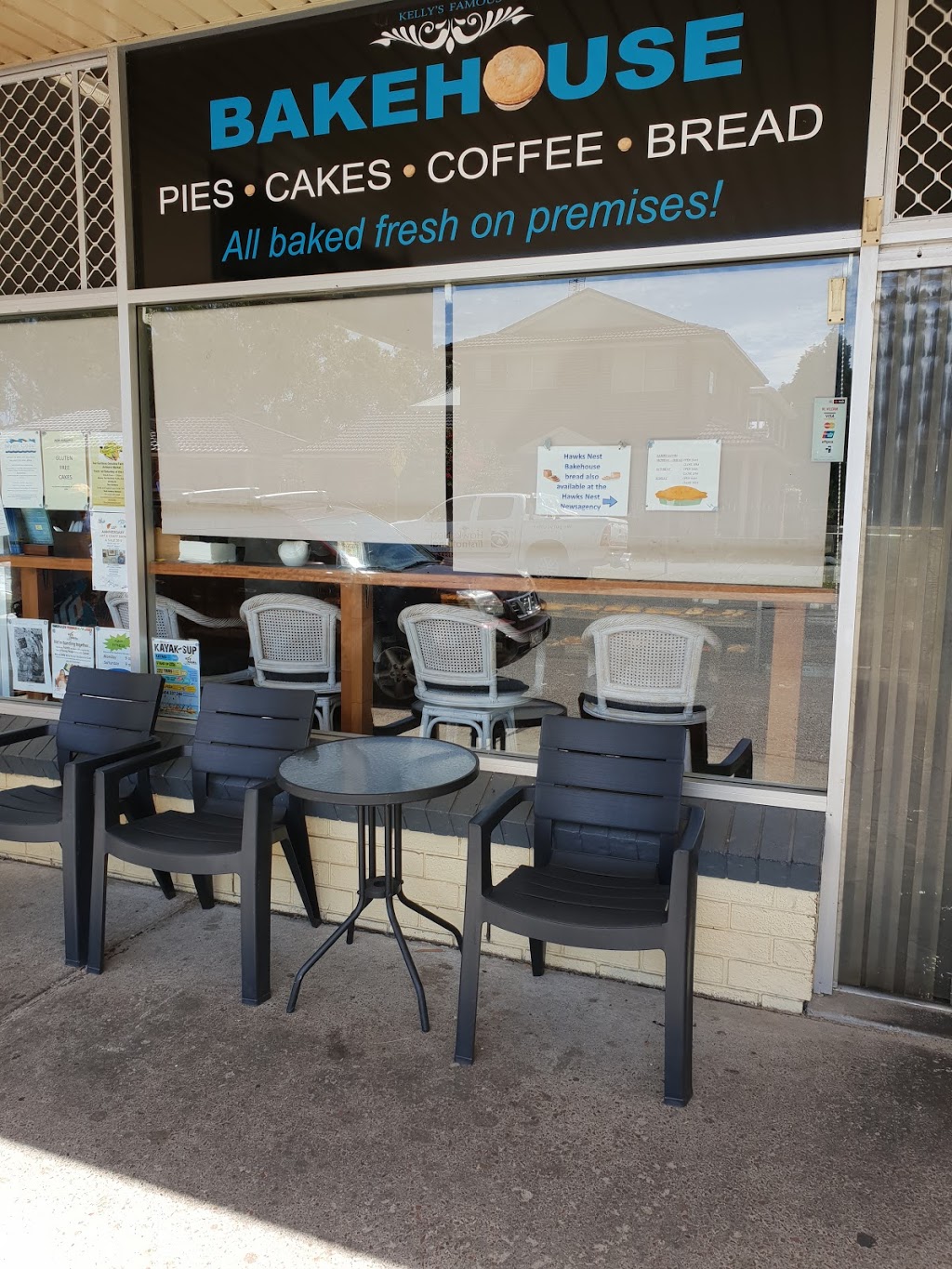 Kellys Famous Bakehouse | cafe | 34 Tuloa Ave, Hawks Nest NSW 2324, Australia | 0249970893 OR +61 2 4997 0893