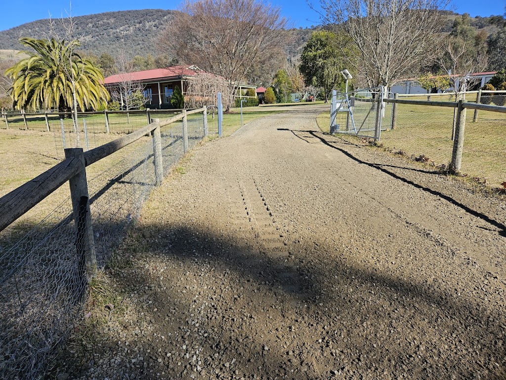 We dig ya bobcat service | 57 Jelbart Rd, Jindera NSW 2642, Australia | Phone: 0408 460 499