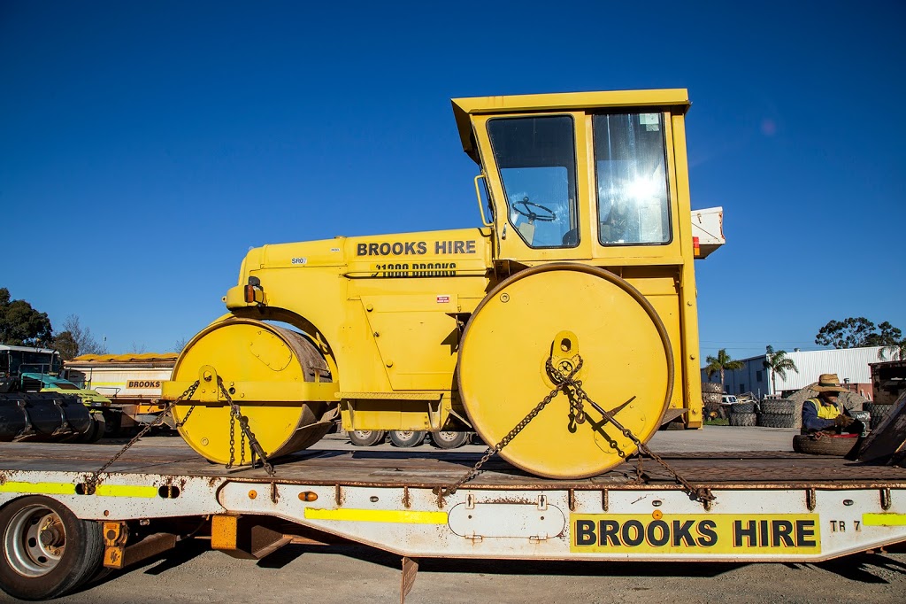 Brooks Hire Service Pty Ltd | 8575 Warrego Hwy, Withcott QLD 4352, Australia | Phone: 1300 276 657