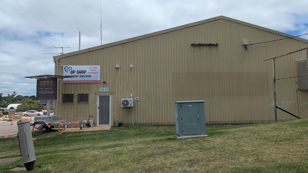 Tonys Community Op Shop | 232 North St, Rockville QLD 4350, Australia | Phone: (07) 4602 0888