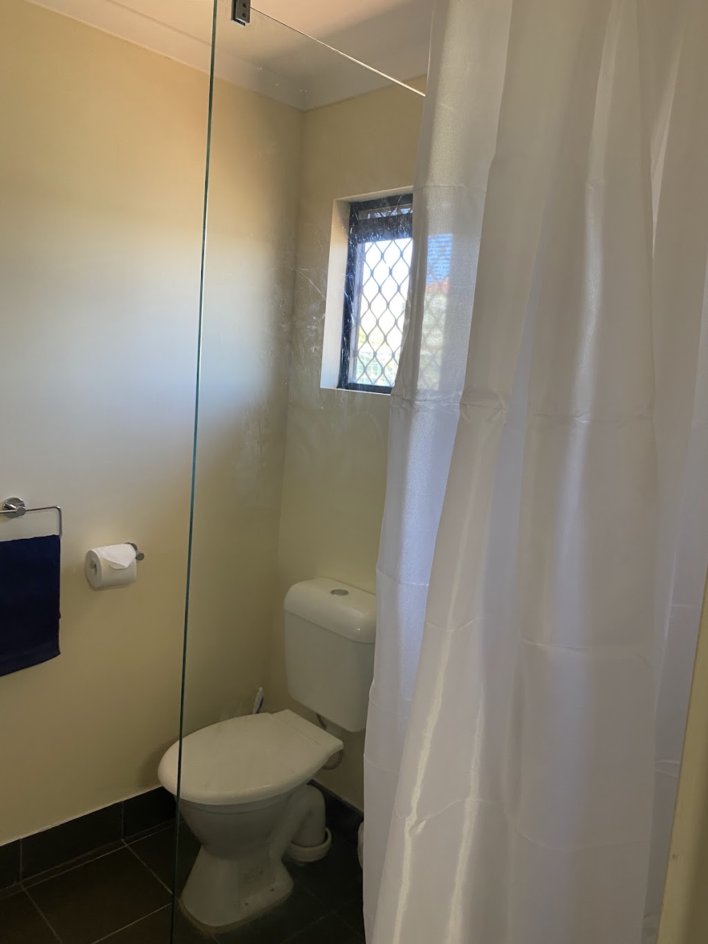 Commercial Hotel Meekatharra | 77 Main St, Meekatharra WA 6642, Australia | Phone: (08) 9981 1020