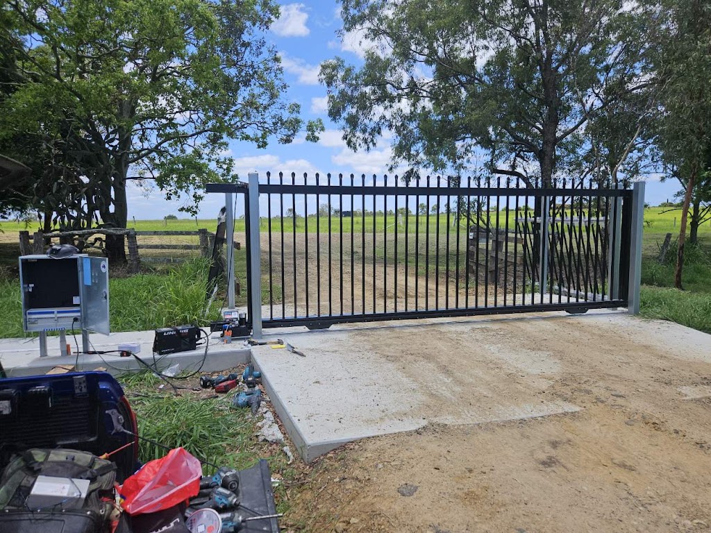 Fence Builders Illawarra | 23 The Esplanade, Oak Flats NSW 2529, Australia | Phone: 0488 158 286