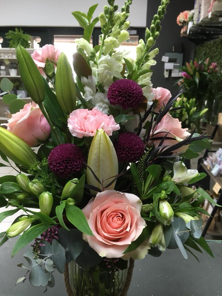 Robyn May Flowers | florist | 10b/291 Unley Rd, Malvern SA 5061, Australia | 0882710766 OR +61 8 8271 0766