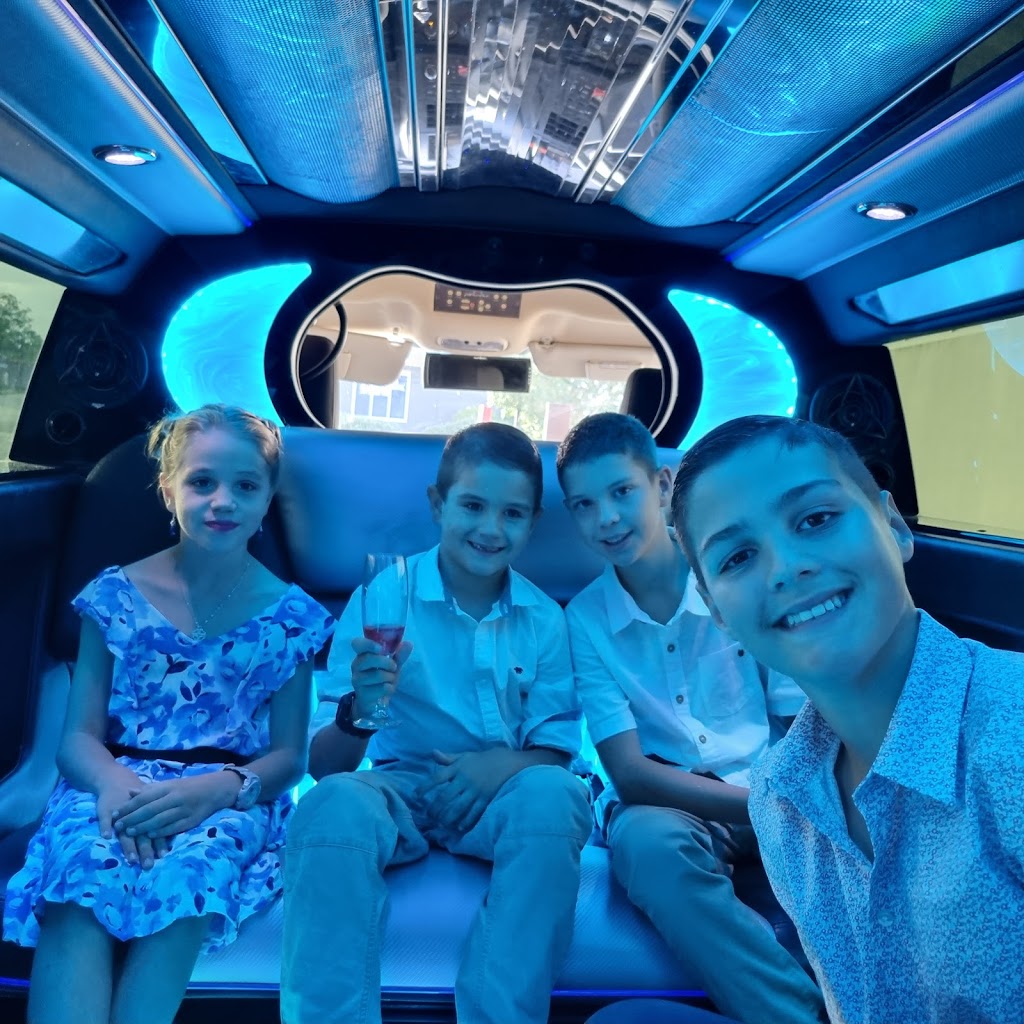 Dreams Limo | 7 Madeira St, Springfield Lakes QLD 4300, Australia | Phone: 0422 847 016