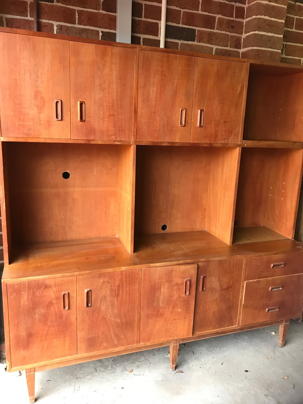 Second Hand Furniture | furniture store | 177 Airds Rd, Leumeah NSW 2560, Australia | 0246287400 OR +61 2 4628 7400
