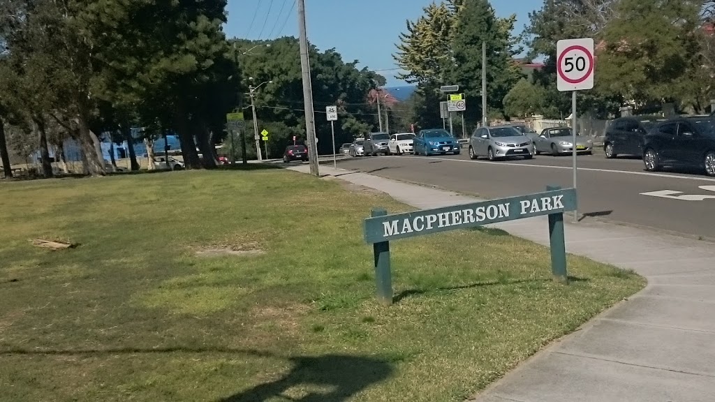Macpherson Park | park | 78 Macpherson St, Bronte NSW 2024, Australia | 0290838413 OR +61 2 9083 8413