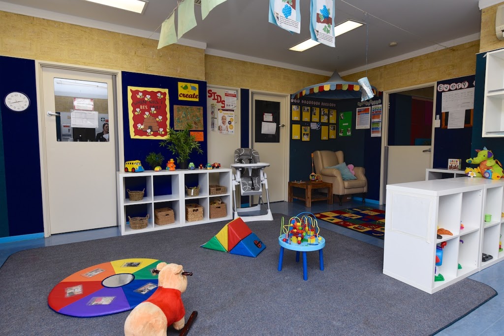 Goodstart Early Learning | 14 Rothesay Heights, Mindarie WA 6030, Australia | Phone: 1800 222 543